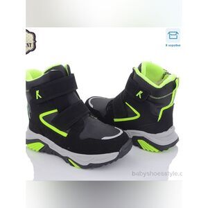 (5-4612)  K KomForme Winter Boots Sz 1